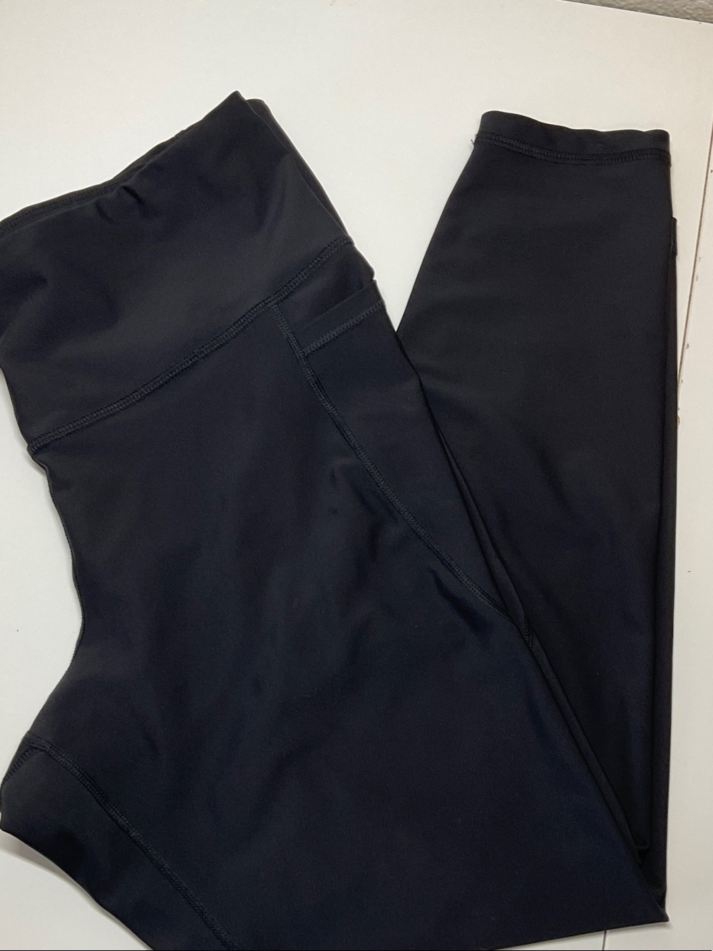 Old Navy Black High-Waist Performance Leggings with Pockets XL